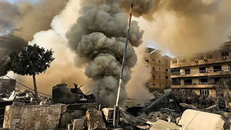 A parábola da figueira é uma das histórias contadas por Jesus e aparece nos evangelhos de Mateus (24:32-35), Marcos (13:28-31) e Lucas (21:29-33). Por meio dela, Jesus ensina sobre a vigilância espiritual e a necessidade de estar preparado para os acontecimentos futuros, especialmente para a vinda do Reino de Deus.

