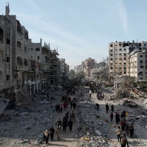 Israel volta a atacar